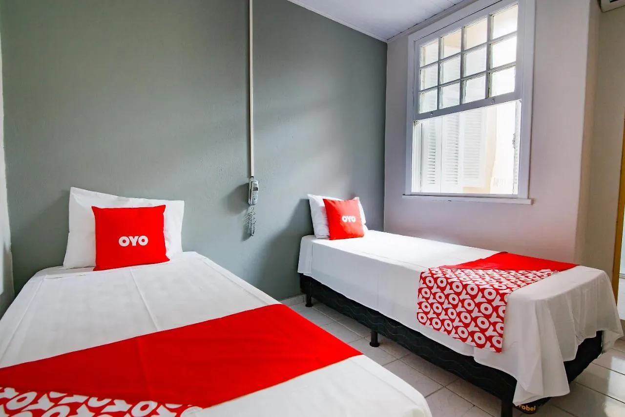 **  Oyo Hotel Castro Alves, São Paulo Brasil