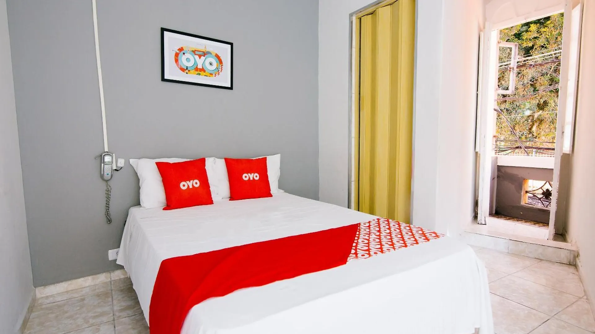 OYO Hotel Castro Alves, São Paulo 3*,  Brasil